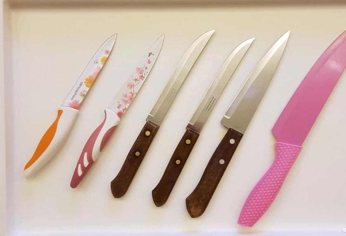  Buy the best types of plastic knives at a cheap price 