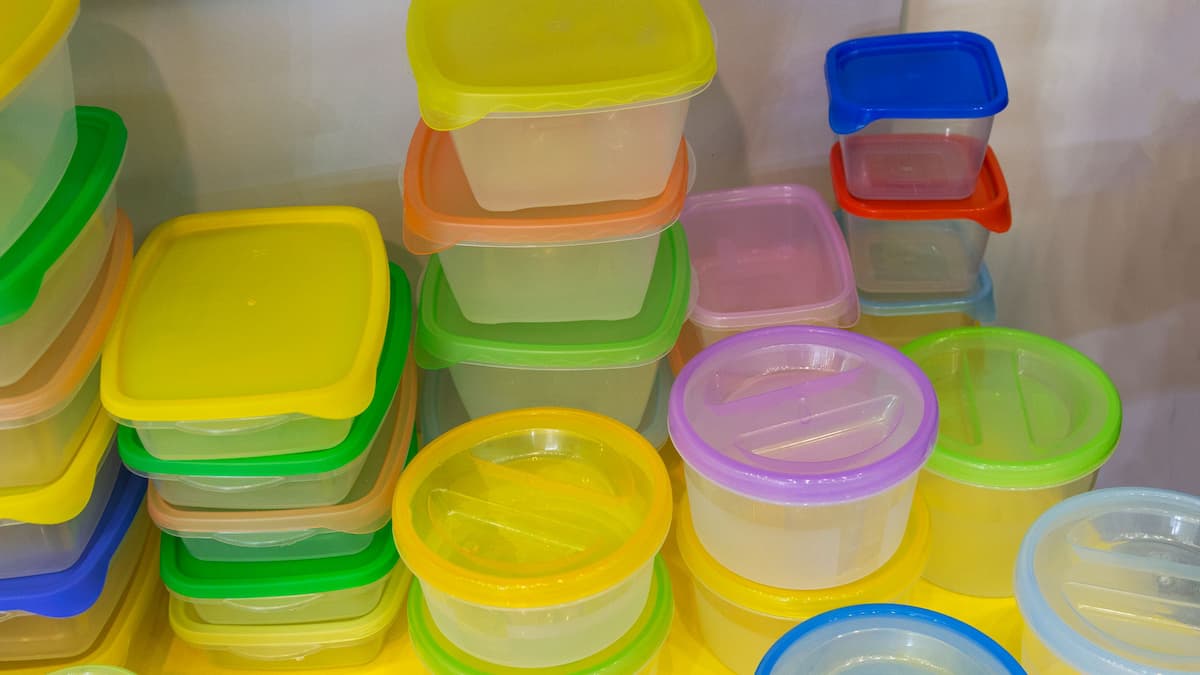  Buy the best types of plastic containers at a cheap price 