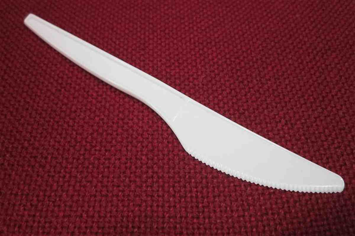  buy plastic knife/Selling all kinds of plastic knife at reasonable prices 